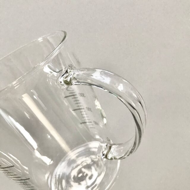 耐熱ガラスメジャーカップ